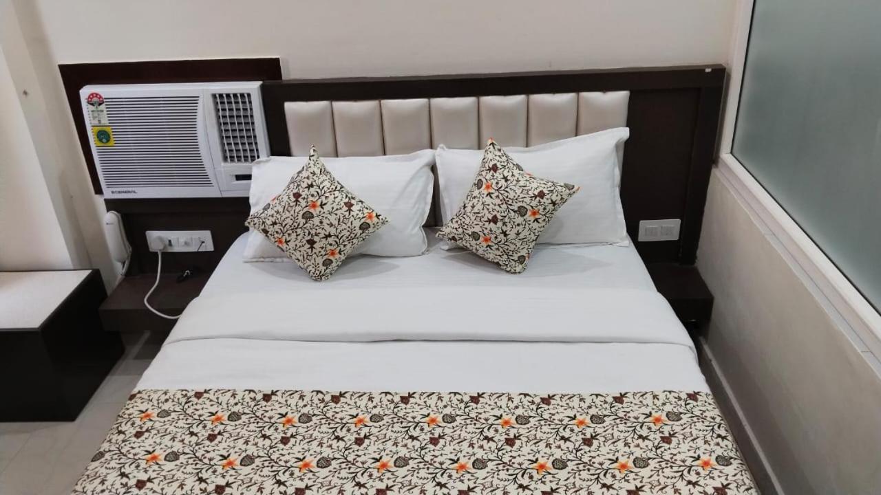 Hotel Bagga Kuteer Haridwar Bagian luar foto