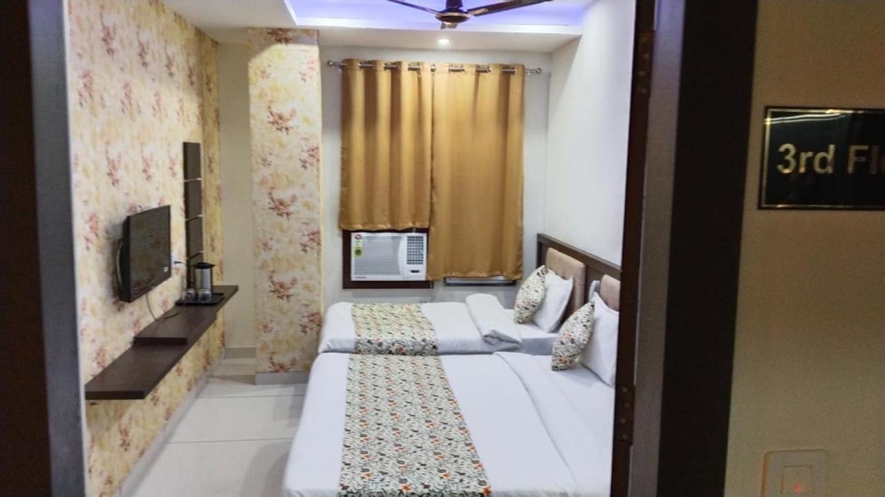 Hotel Bagga Kuteer Haridwar Bagian luar foto